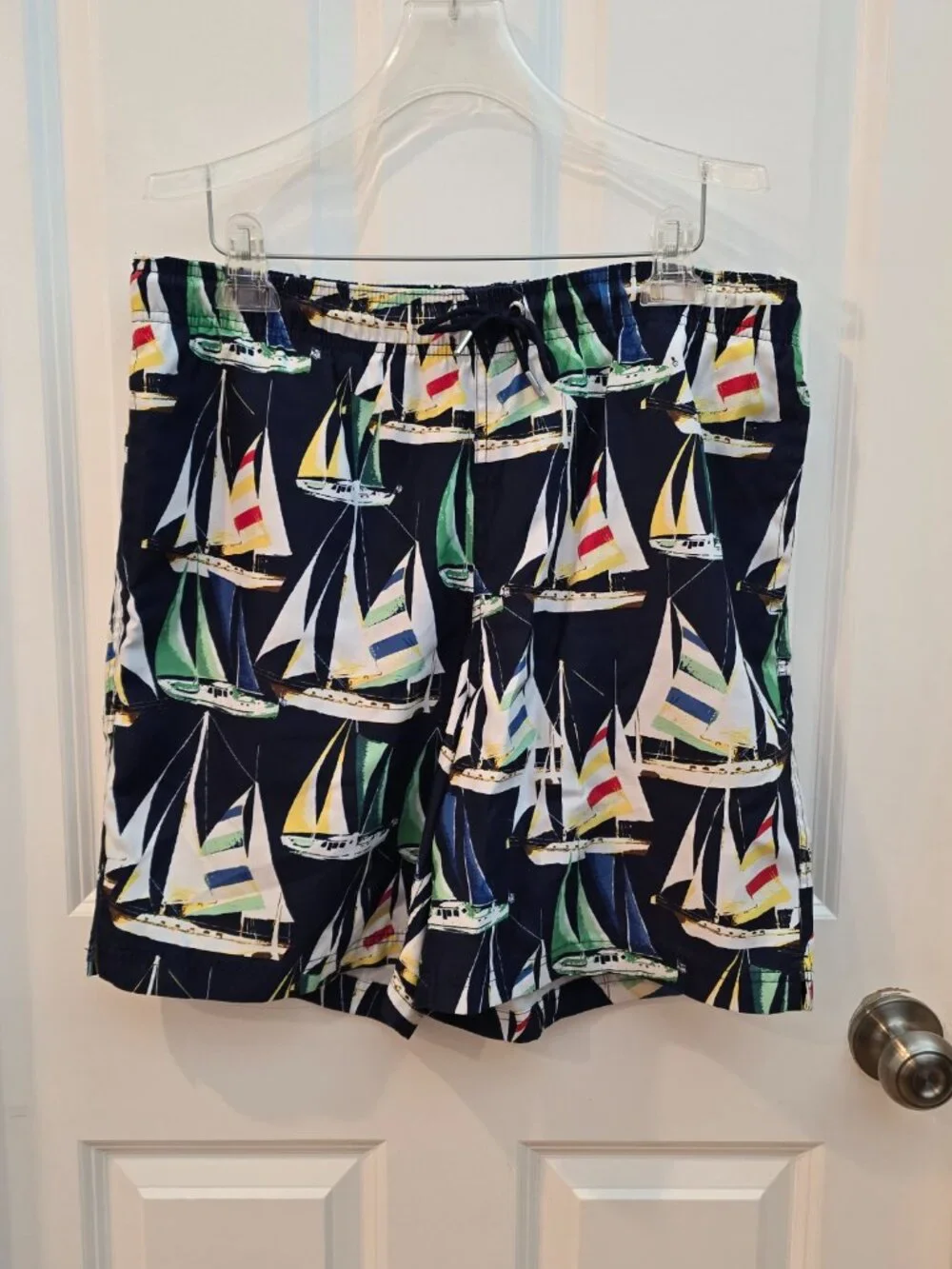 Land's End Men's Sailboat Print Swim Trunks Size M Mesh Lined Nautical Board Sho